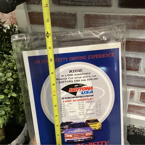 Vintage & MUST SEE Special Offer - 1999 Daytona 500 Official Program - Sealed - Picture 10 of 14